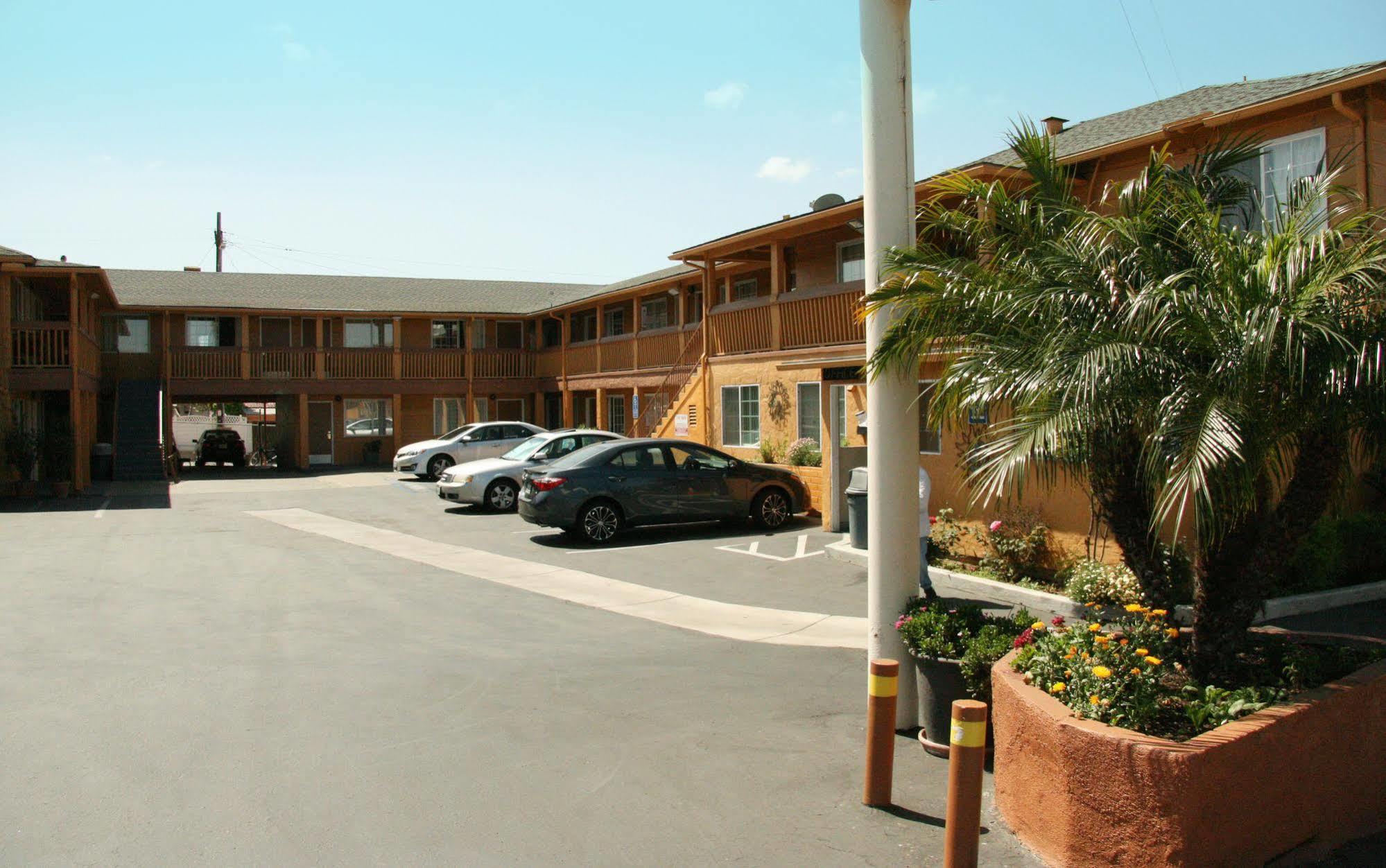Navajo Lodge Lemon Grove Exterior foto